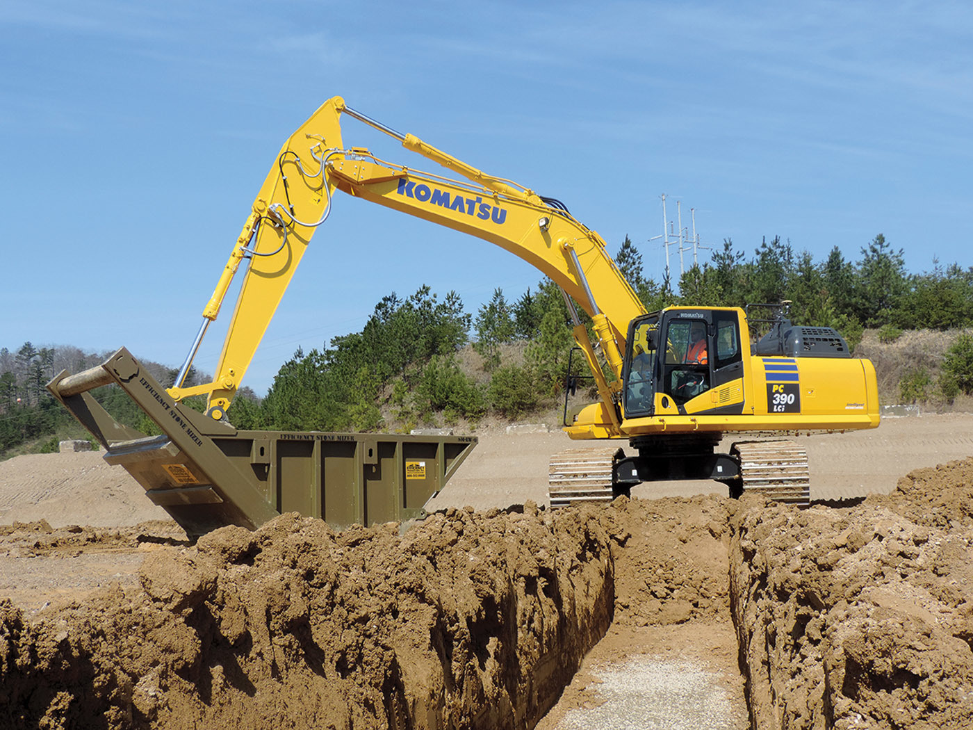 Komatsu America PC390LCi-11 hydraulic excavator