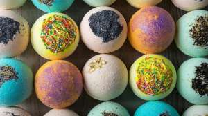 Bath bomb