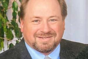 Ron Suchecki headshot