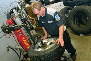 Jon salzman automotive technician 2