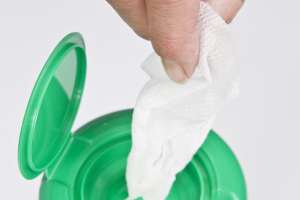 Wipes istock 000020472614medium